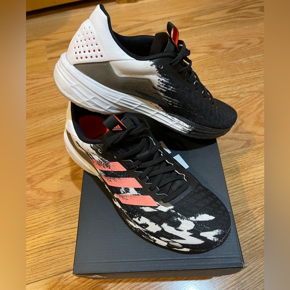 Adidas black and coral sneakers. Size: 8.5 - Picture 2 of 7